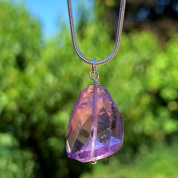 Amethyst Gemstone Necklace! - Picture 2 of 4
